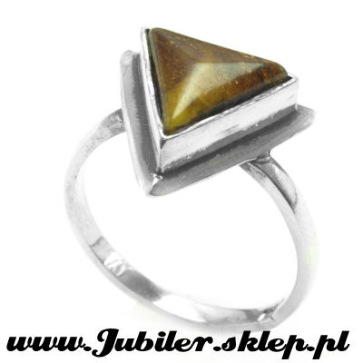 Jeweller shop, silver ring with an amber