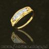 Gold rings with zircons