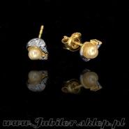 Gold earrings with zircons and pearl
